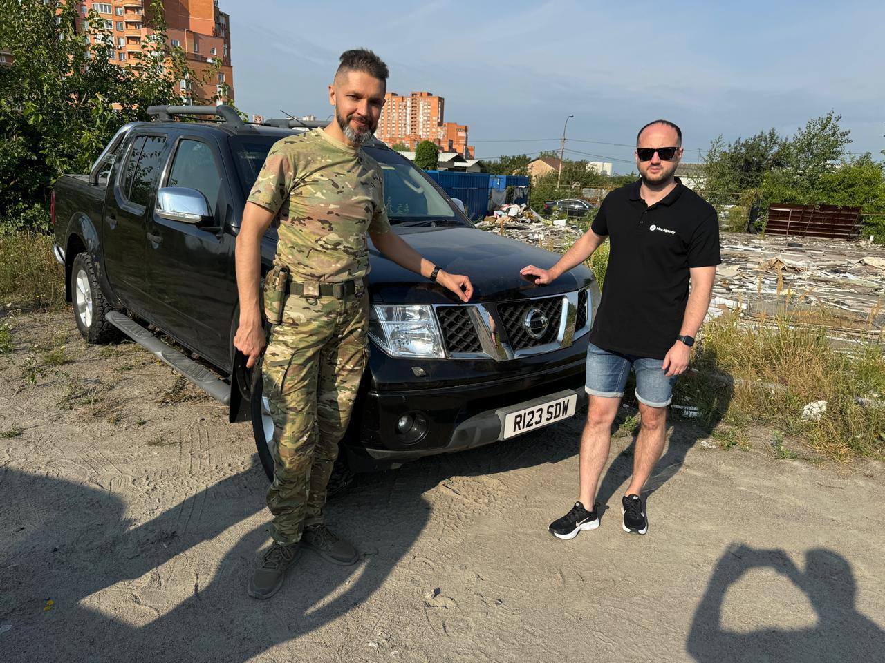 БФ “Mas Foundation” доставив чергову партію авто для захисників